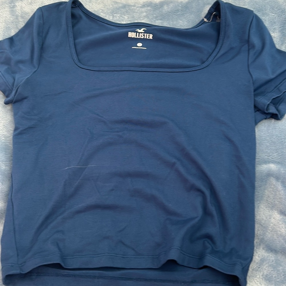 Cute dark blue crop top